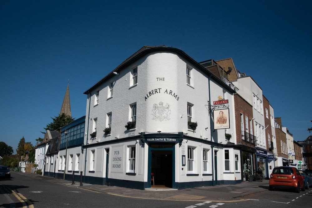 The Albert Arms - carbon neutral hotel in Esher