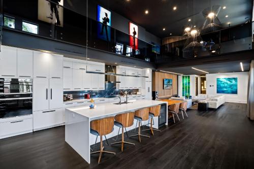 Modern City Loft in Downtown River District in Fort Myers, United States