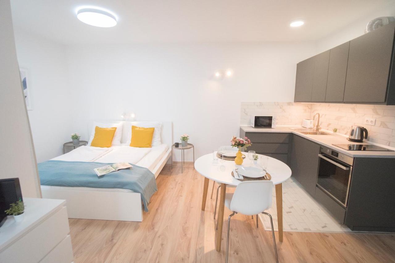 K111 Klapka Apartment — 4-Star Luxury Hotel in Budapest, Hungary