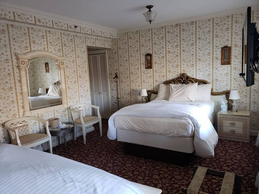 Lowell Inn - photo 11