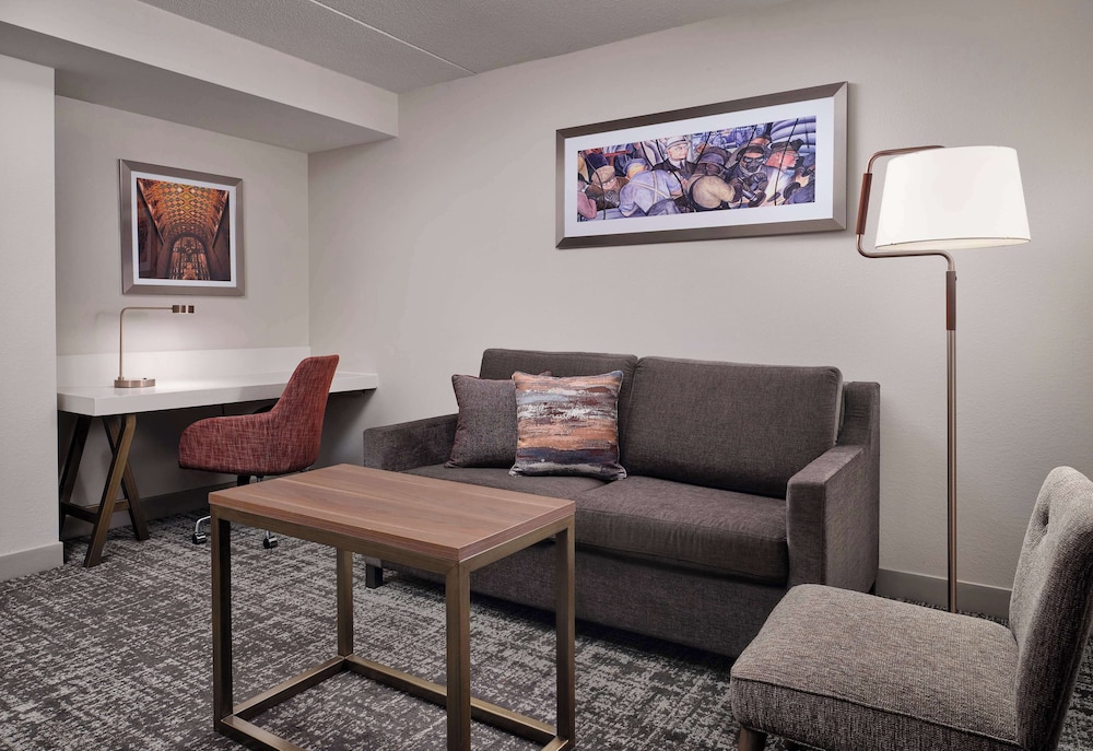 Hilton Garden Inn Detroit Downtown - photo 17