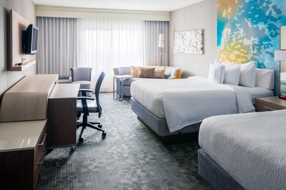 Courtyard By Marriott Toledo Rossford Perrysburg — Perrysburg