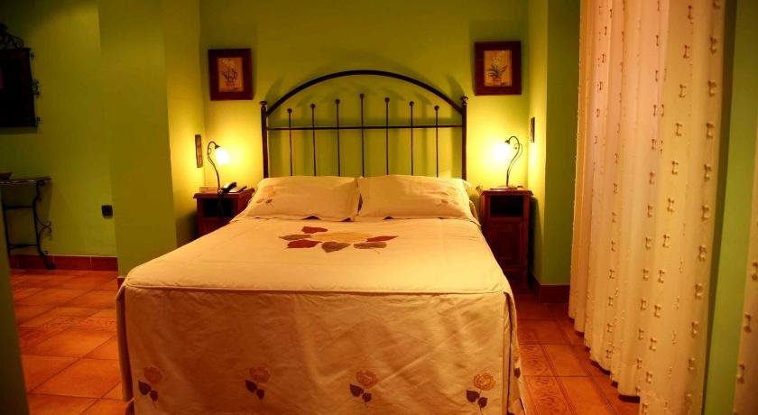 Hotel Baviera — Linares — photo 2