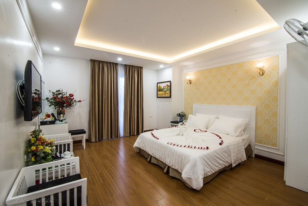 Lotus Hotel A24 Khu Đấu Giá Vạn Phúc by Bay Luxury in Ha Dong, Vietnam