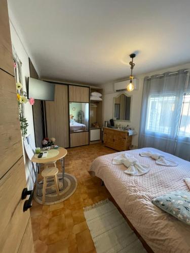 Douce pause - carbon neutral hotel in Darnius