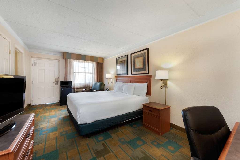 La Quinta Inn by Wyndham Bossier City - photo 12
