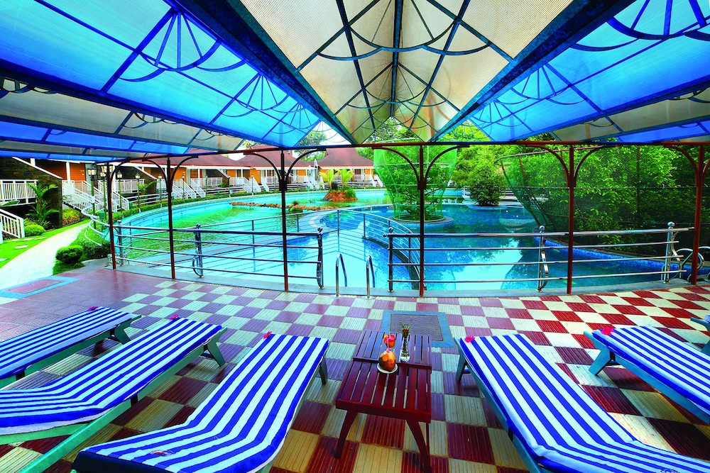 Wetzlar Resorts and Hotels — hotel in Muvattupuzha