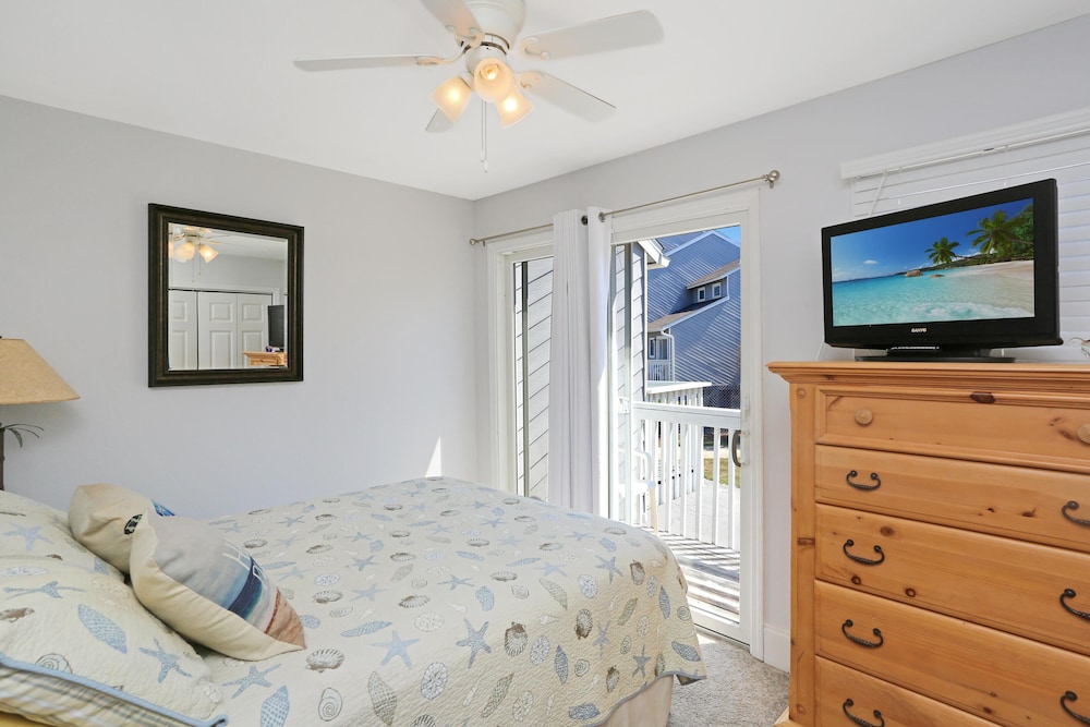 Barrier Dunes 125 49 Sand Dollar Shanty by Pristine Properties Vacation Rentals — 4-Star Luxury Hotel in Oak Grove, United States