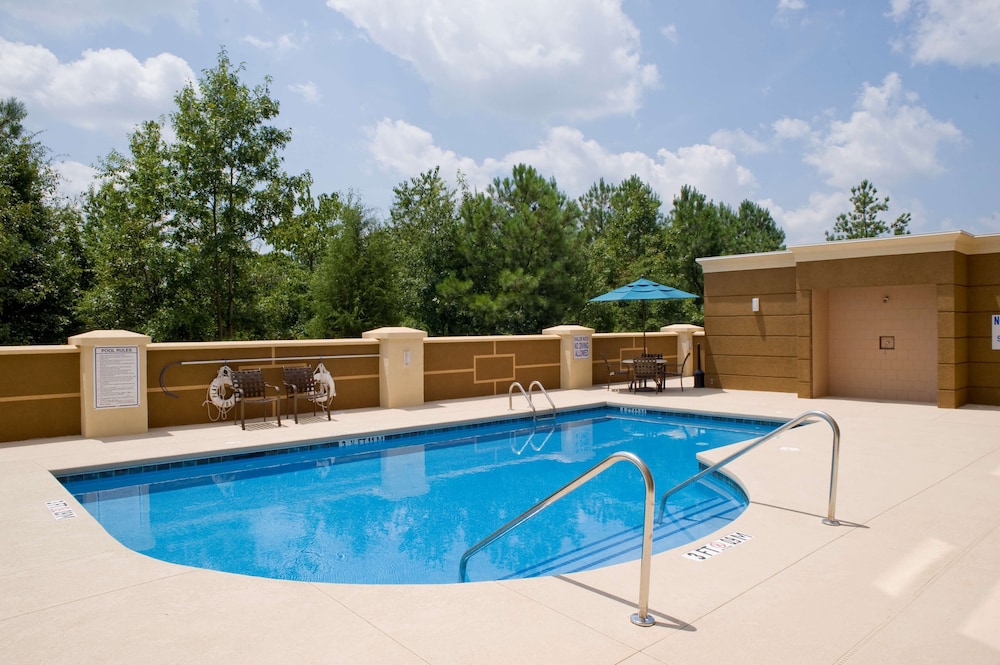 Hampton Inn Anderson Alliance Business Park - photo 41