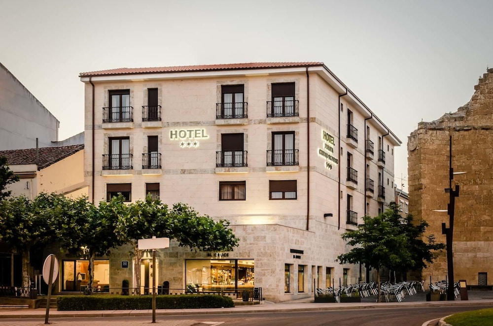 Hotel Puerta Ciudad Rodrigo - carbon neutral hotel in Ciudad Rodrigo
