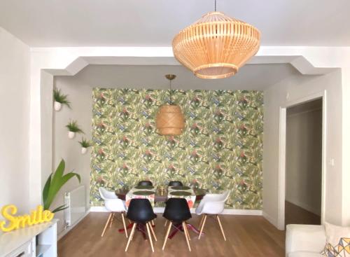 Bilbao Old Town 2 bedrooms 4 guests Bilbao Casco Viejo 2 dormitorios 4 huAcspedes EBI 306 in Bilbao, Spain