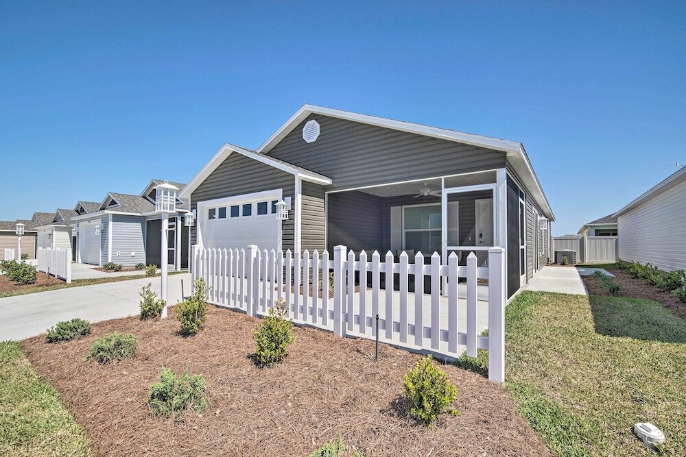 Home in The Villages Near Town Centers — 4-Star Luxury Hotel in Wildwood, United States