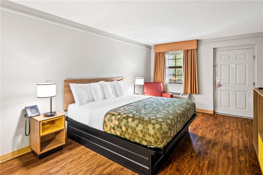 Econo Lodge Augusta North Washington Road - photo 36