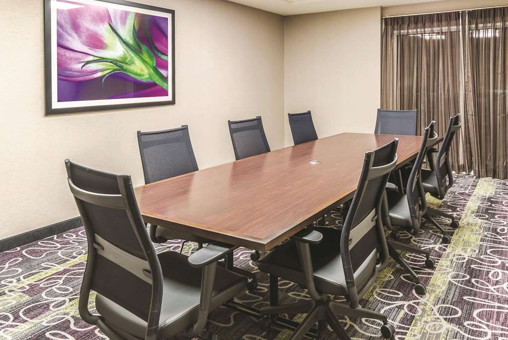 La Quinta Inn & Suites by Wyndham Grand Junction - photo 34