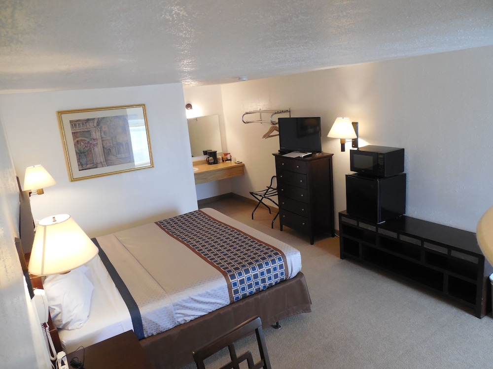 Motel 70 - photo 17