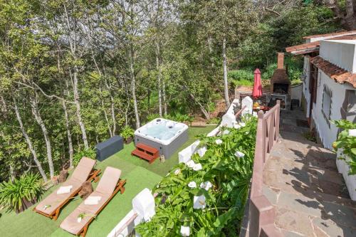 La Burbuja - carbon neutral hotel in Moya