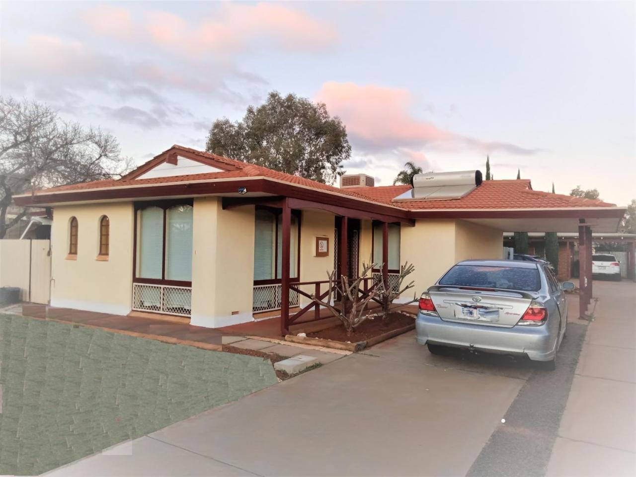 2BR house in West Lamington — 4-Star Luxury Hotel in Kalgoorlie, Australia