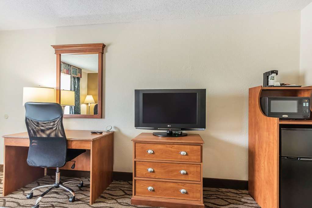 The Riverstone Hotel Charleston Sikeston - photo 25