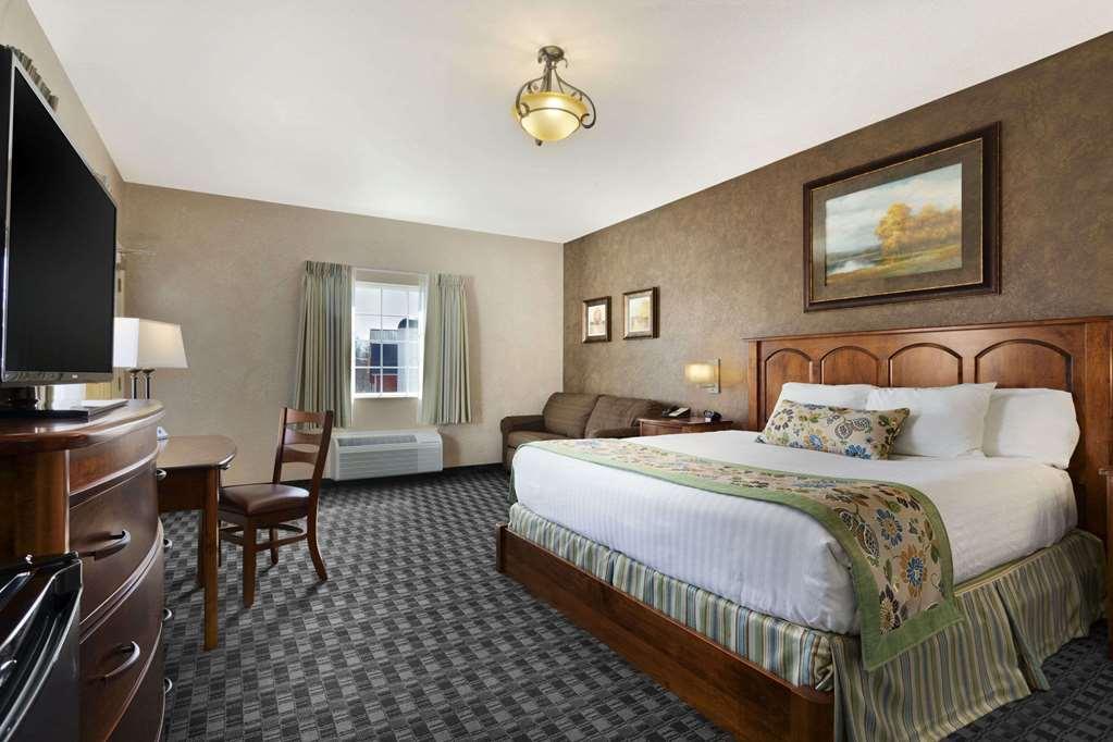Days Inn by Wyndham Carrollton - photo 5
