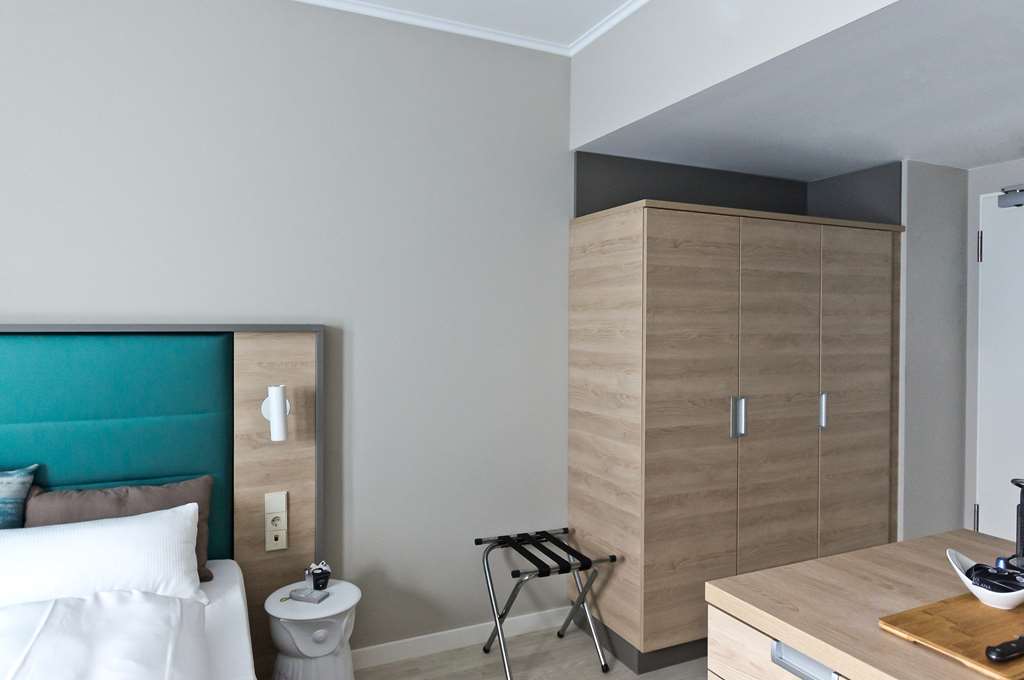 Arthotel ANA Living Stuttgart Double Bedroom