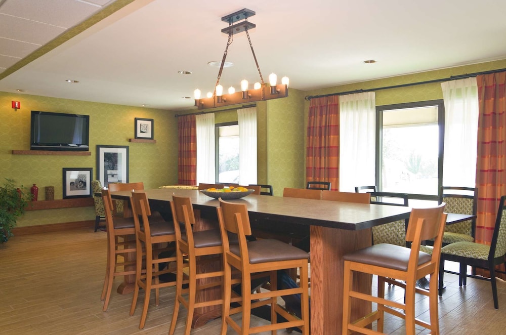 Hampton Inn Wooster - photo 36