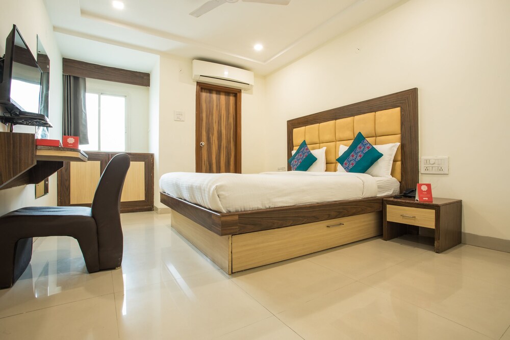 OYO Flagship 137 Vijay nagar — Indore — photo 5