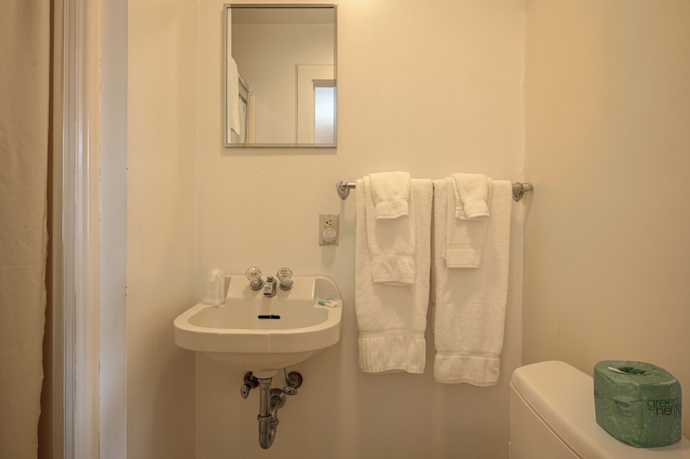 Circle Court Motel - photo 16