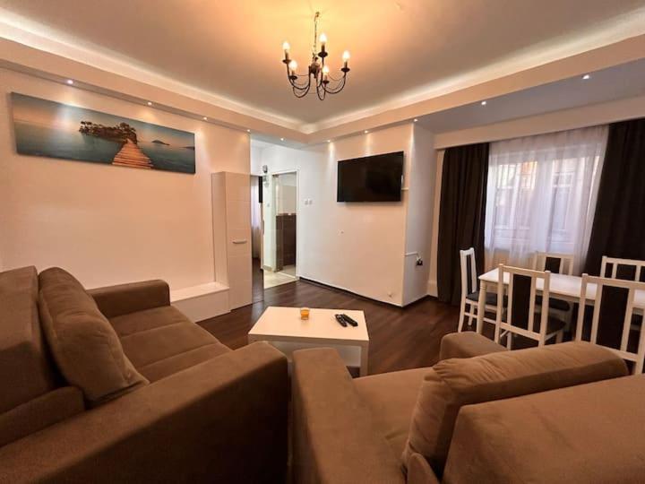 Old Center Studio — 4-Star Luxury Hotel in Bucharest, Romania