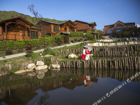 Xianfeng Xiaoju Tourist Holiday Resort — hotel in Zhouning