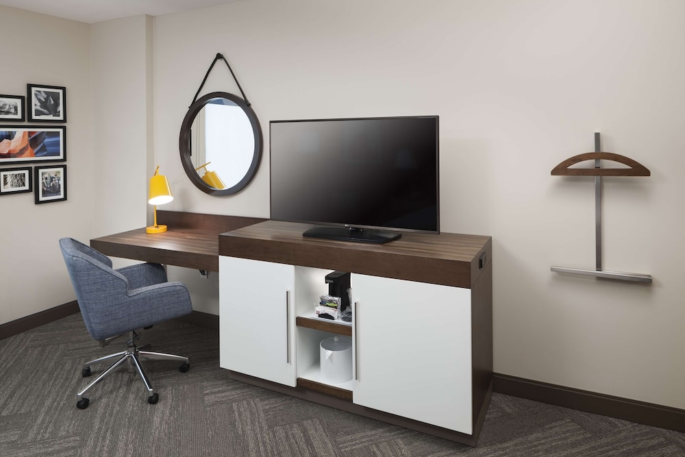 Hampton Inn & Suites Phoenix Downtown - photo 15