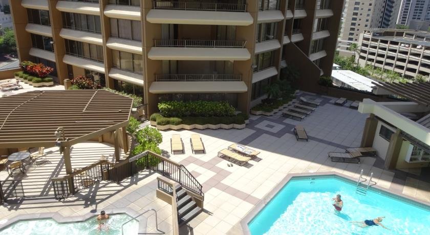 Execustay Discovery Bay in Honolulu, United States