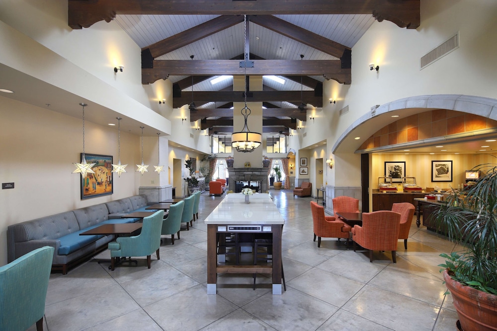 Hampton Inn & Suites Tucson Mall - photo 34
