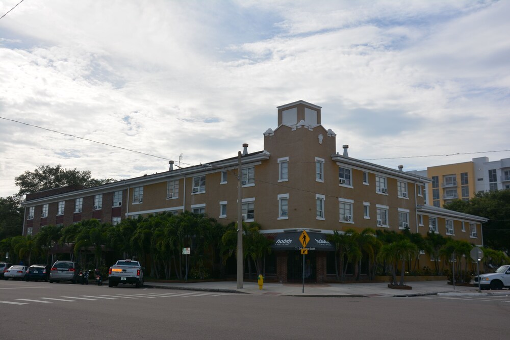 Palm Grove Inn - photo 26