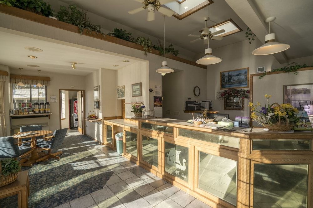 Flagship Inn - carbon neutral hotel in Bremerton