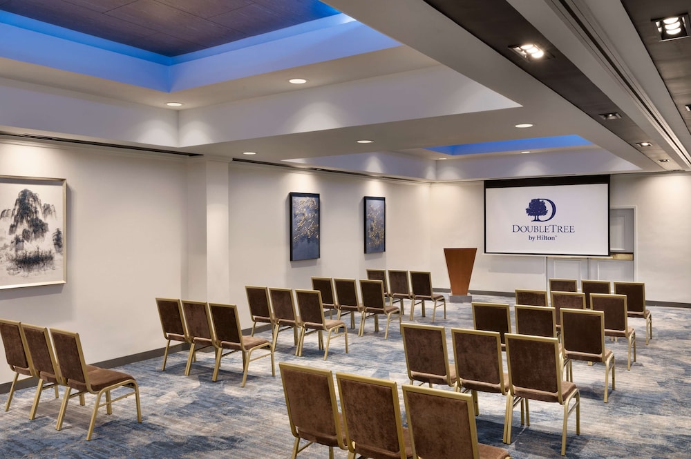 DoubleTree by Hilton San Francisco South Airport Blvd - photo 65