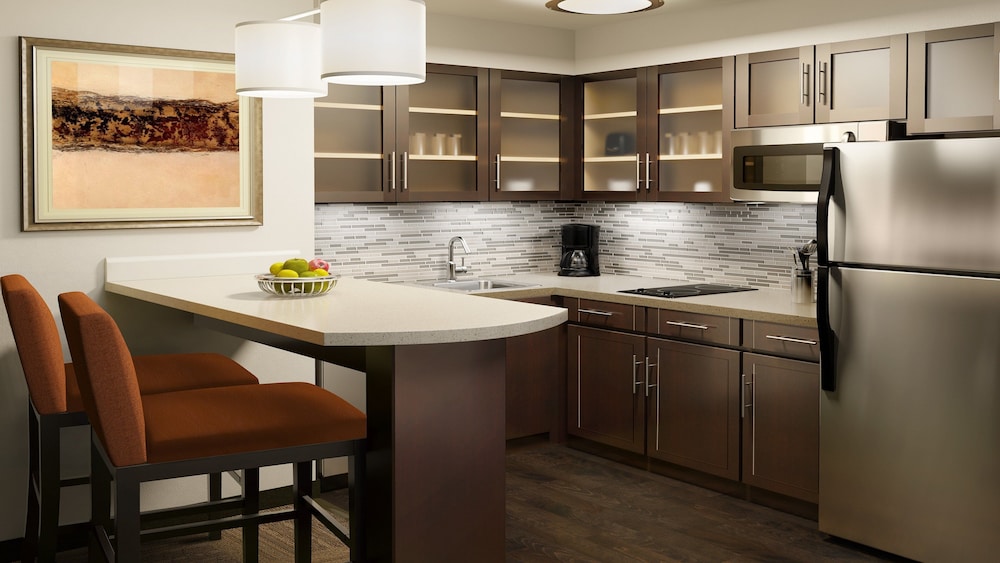 Staybridge Suites IAH Airport East by IHG - photo 7