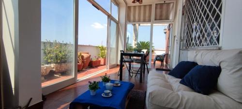 appartamento panoramico su Roma — 4-Star Luxury Hotel in Rome, Italy