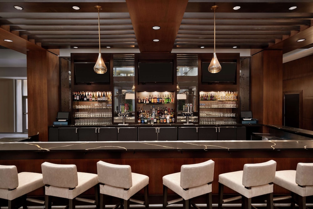 Embassy Suites by Hilton Brunswick - photo 31