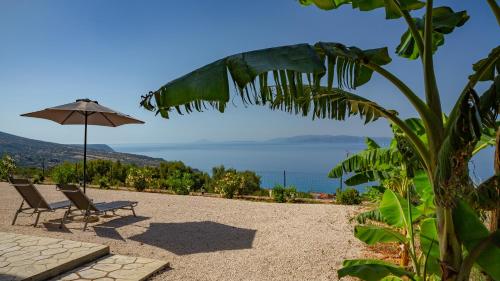 Farm House — 4-Star Luxury Hotel in None, Greece