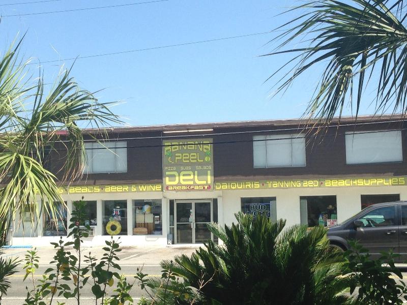 Banana Peel Resort - photo 2