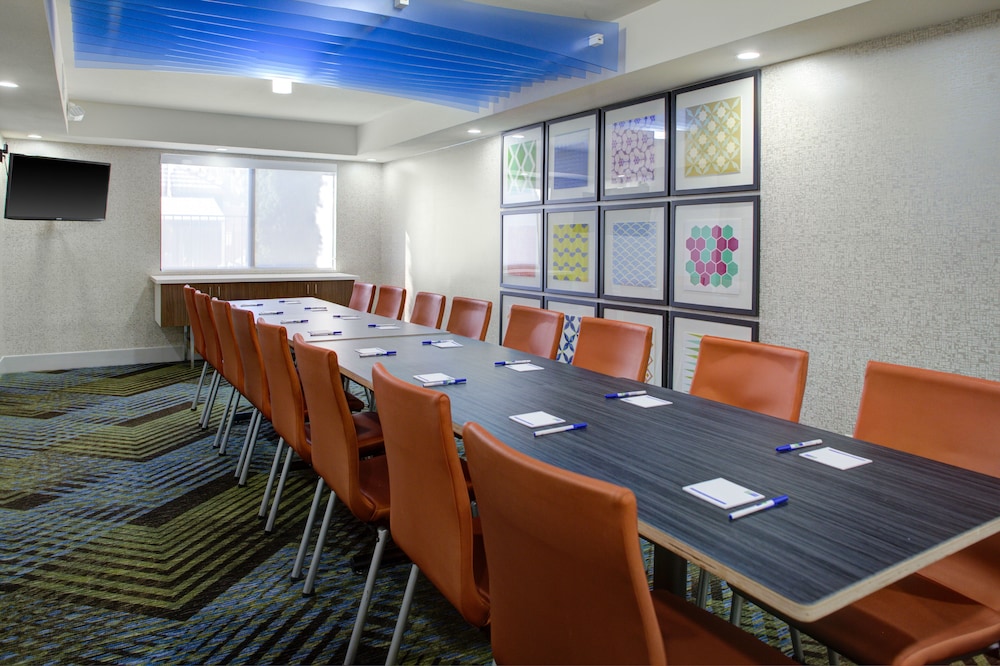 Holiday Inn Express Sedona by IHG - photo 41