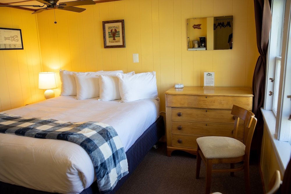 Isleview Motel and Cottages - photo 29