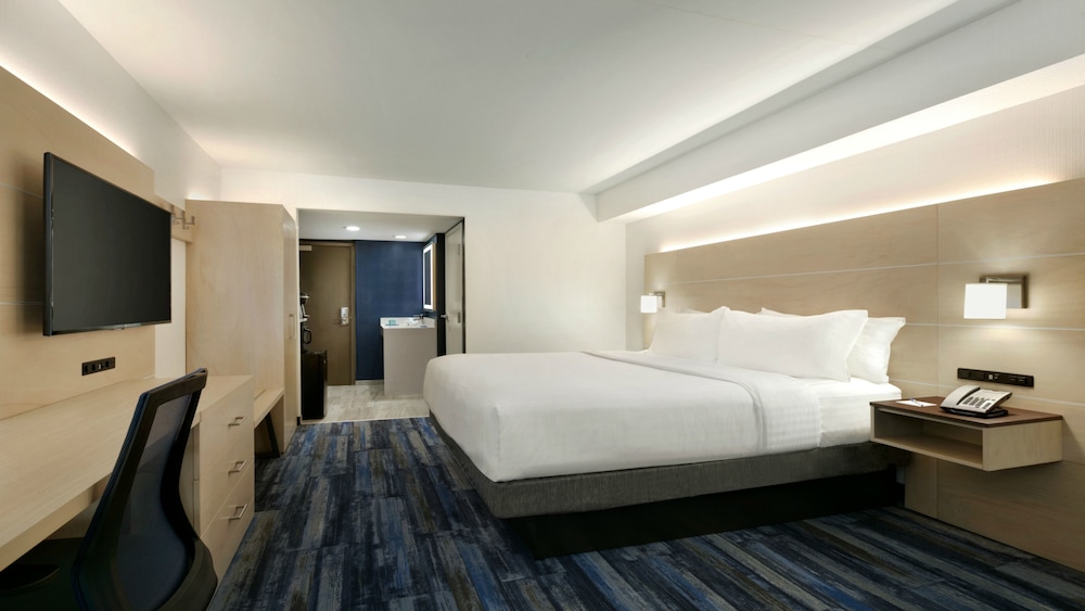 Holiday Inn Express Williamsbrg Busch Gardens Area by IHG - photo 7