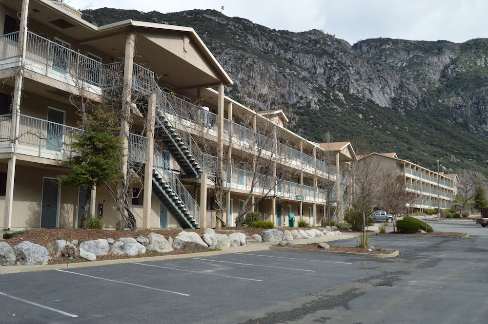 Yosemite View Lodge - photo 66