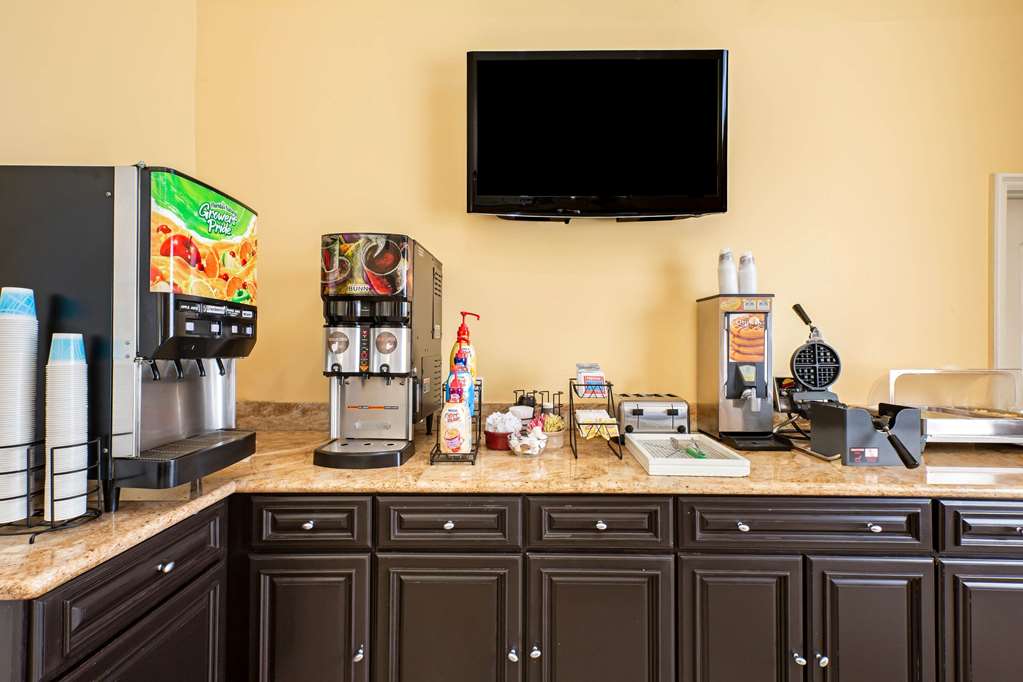La Quinta Inn & Suites by Wyndham Moreno Valley - photo 44