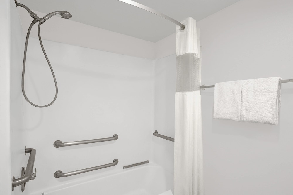 Travelodge by Wyndham Cedar City - photo 23