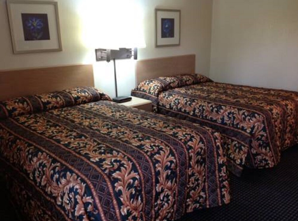 Chandler Inn - photo 7