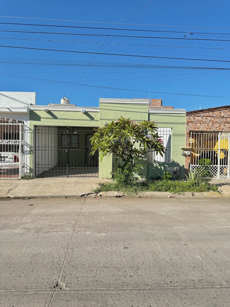 Urban Base By GEstores - last minute hotel in Mazatlan