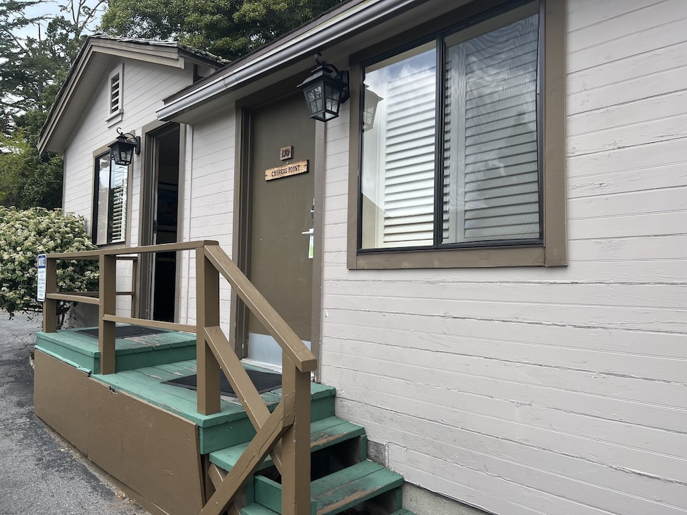 Carmel Resort Inn - photo 112