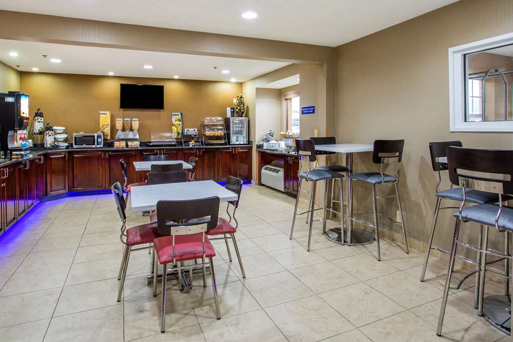 Microtel Inn & Suites by Wyndham Charleston WV - photo 14